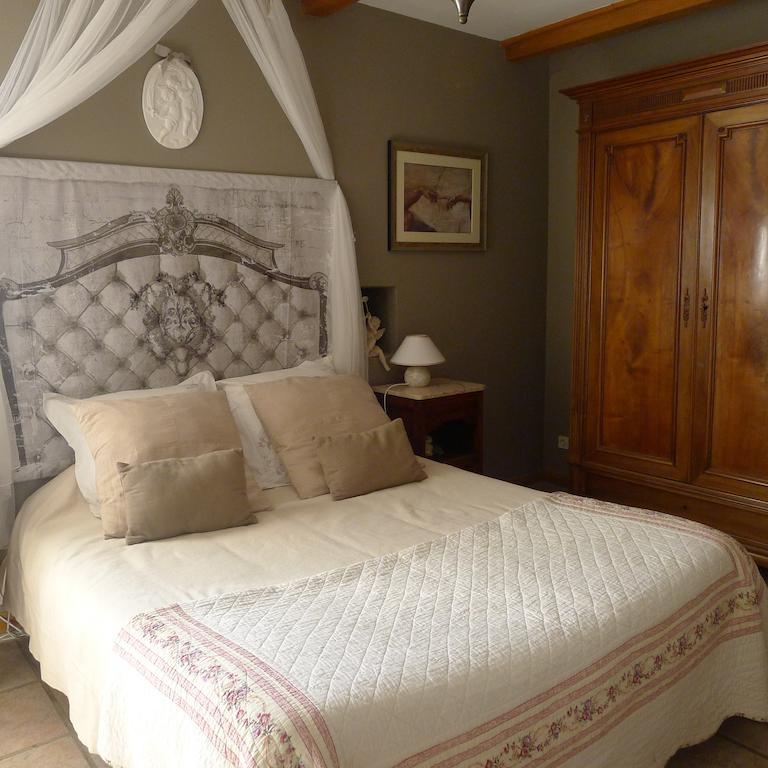 Domaine De La Manse Hotel Villeneuve de Berg Bagian luar foto