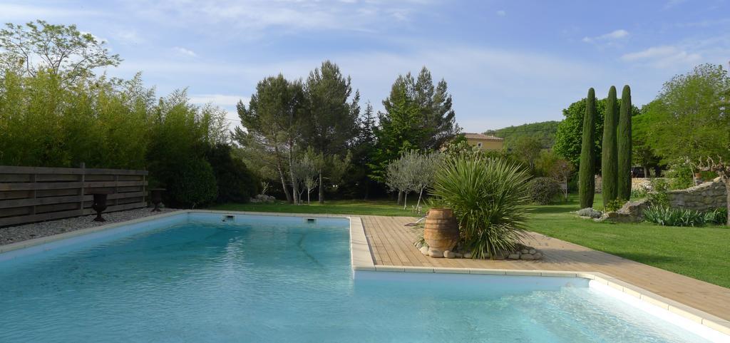 Domaine De La Manse Hotel Villeneuve de Berg Bagian luar foto
